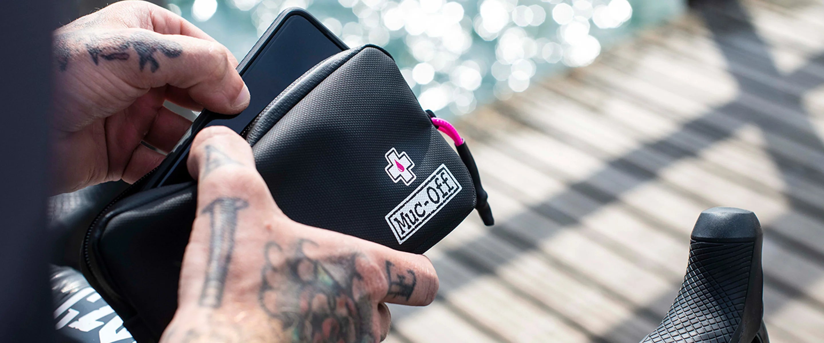 Muc-Off Rainproof Essentials Case - Black